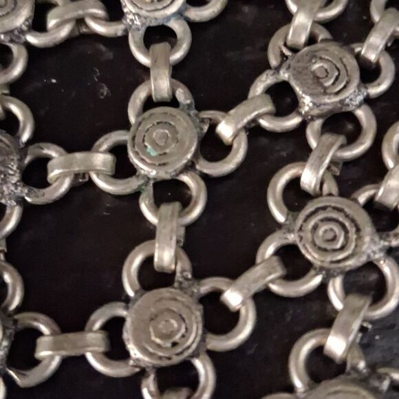 Boho Chandelier Silvertone Bib Necklace Made In INDIA - Picture 3 of 6